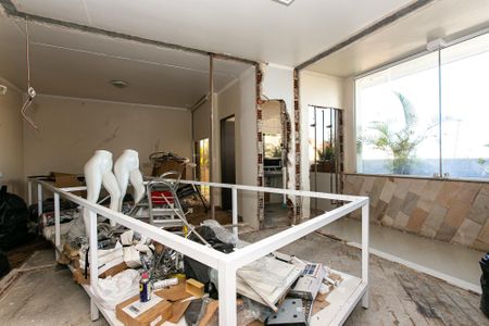 Casa à venda com 400m², 3 quartos e 8 vagasSuíte 2