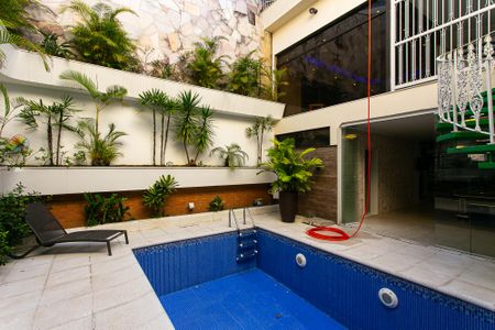 Casa à venda com 400m², 3 quartos e 8 vagasÁrea comum