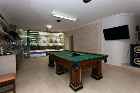 Casa à venda com 400m², 3 quartos e 8 vagasÁrea comum