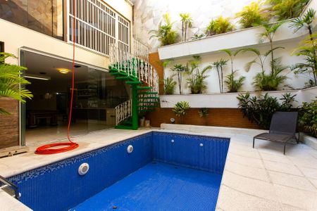 Casa à venda com 400m², 3 quartos e 8 vagasÁrea comum