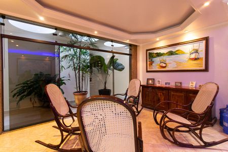 Casa à venda com 400m², 3 quartos e 8 vagasSala