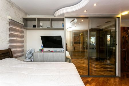 Casa à venda com 400m², 3 quartos e 8 vagasSuíte 1