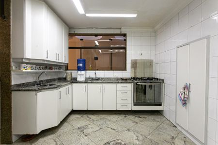 Casa à venda com 400m², 3 quartos e 8 vagasCozinha