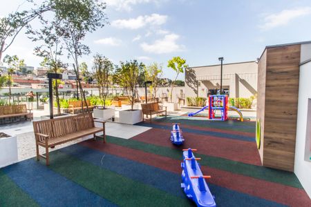 Apartamento para alugar com 42m², 2 quartos e 1 vaga Apartamento para alugar com 42m², 2 quartos e 1 vagaÁrea comum - Playground
