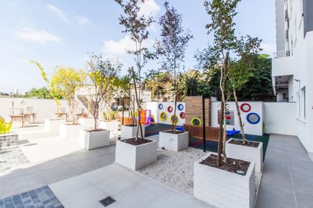 Apartamento para alugar com 42m², 2 quartos e 1 vaga Apartamento para alugar com 42m², 2 quartos e 1 vagaÁrea comum - Playground