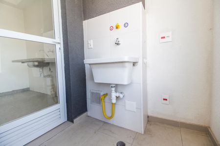 Apartamento para alugar com 42m², 2 quartos e 1 vaga Apartamento para alugar com 42m², 2 quartos e 1 vagaÁrea de Serviço