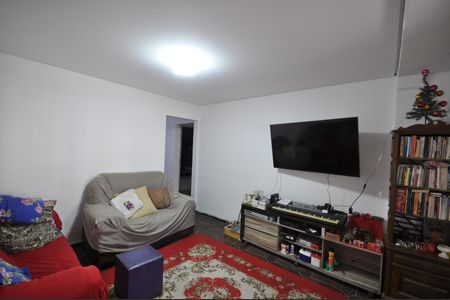 Casa para alugar com 150m², 2 quartos e 2 vagasSala