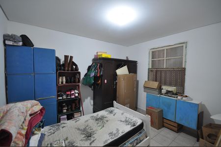 Casa para alugar com 150m², 2 quartos e 2 vagasQuarto 