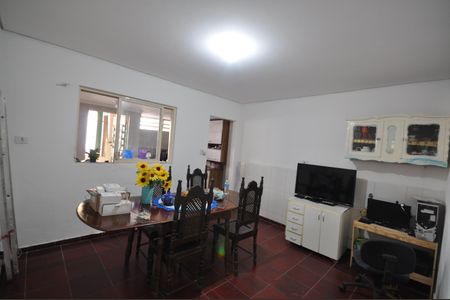 Casa para alugar com 150m², 2 quartos e 2 vagasCopa