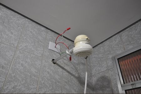 Casa para alugar com 150m², 2 quartos e 2 vagasBanheiro Social