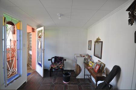 Casa para alugar com 150m², 2 quartos e 2 vagasSala