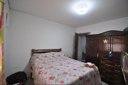 Casa para alugar com 150m², 2 quartos e 2 vagasSuíte