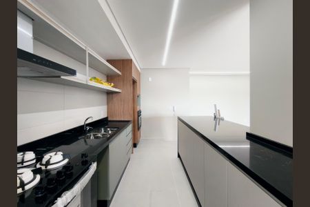Apartamento para alugar com 113m², 2 quartos e 2 vagasCozinha e Área de Serviço