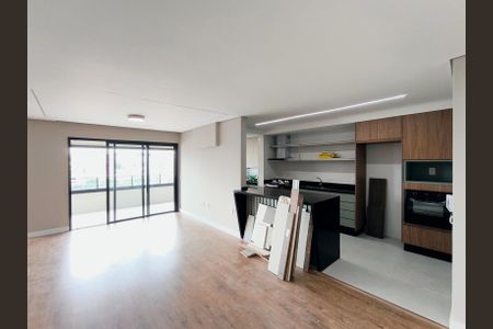 Apartamento para alugar com 113m², 2 quartos e 2 vagasSala