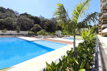 Apartamento para alugar com 113m², 2 quartos e 2 vagasÁrea comum - Piscina