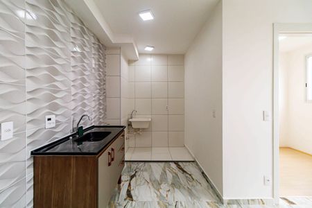 Cozinha de apartamento para alugar com 2 quartos, 34m² em Jardim Peri Peri, São Paulo