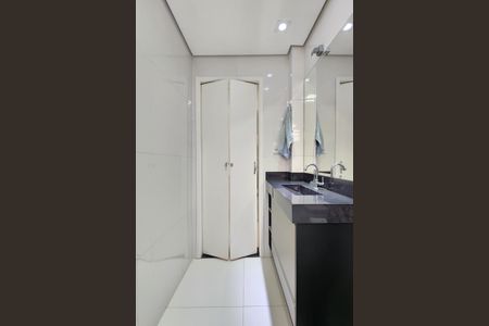 Apartamento para alugar com 56m², 2 quartos e 1 vaga Apartamento para alugar com 56m², 2 quartos e 1 vagaBanheiro