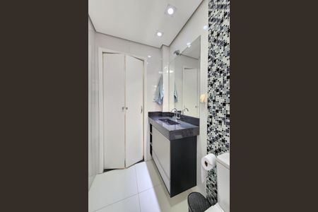 Apartamento para alugar com 56m², 2 quartos e 1 vaga Apartamento para alugar com 56m², 2 quartos e 1 vagaBanheiro