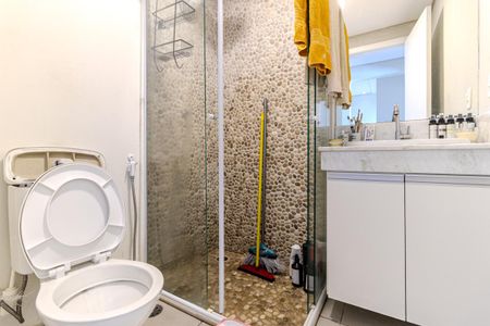 Apartamento à venda com 48m², 2 quartos e 1 vaga Apartamento à venda com 48m², 2 quartos e 1 vagaBanheiro