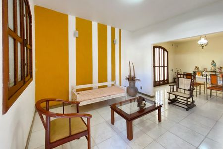 Sala de casa à venda com 5 quartos, 361m² em Palmares, Belo Horizonte