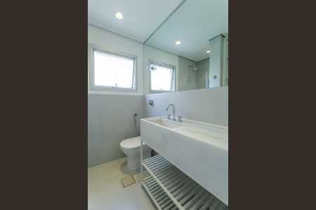 Apartamento à venda com 70m², 2 quartos e 1 vagaBanheiro da Suíte 2