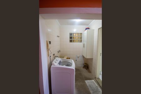 Casa à venda com 200m², 3 quartos e 2 vagasÁrea de Serviço