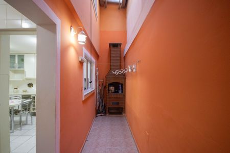 Casa à venda com 200m², 3 quartos e 2 vagasChurrasqueira