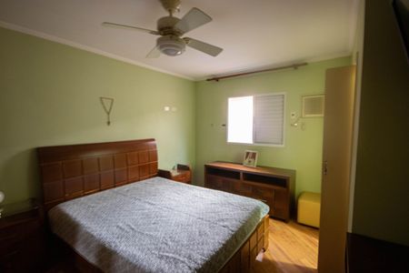 Casa à venda com 200m², 3 quartos e 2 vagasSuíte 