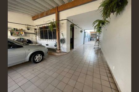 Casa à venda com 3 quartos, 193m² em Vila Tolstoi, São Paulo