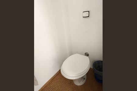 Apartamento à venda com 120m², 2 quartos e 1 vagaÁrea de Serviço - banheiro