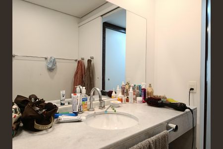 Apartamento à venda com 120m², 2 quartos e 1 vagaBanheiro da Suíte