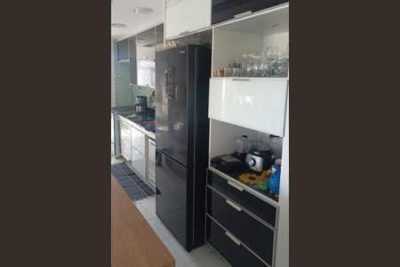 Apartamento à venda com 170m², 4 quartos e 2 vagas