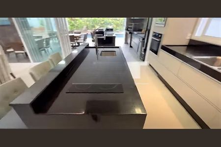 Casa à venda com 4 quartos, 470m² em Swiss Park, Campinas