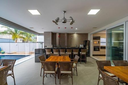 Casa à venda com 4 quartos, 470m² em Swiss Park, Campinas