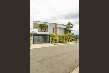 Casa à venda com 470m², 4 quartos e 2 vagas