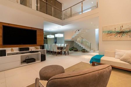 Casa à venda com 4 quartos, 470m² em Swiss Park, Campinas