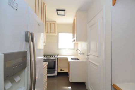 Apartamento à venda com 93m², 2 quartos e 2 vagas Apartamento à venda com 93m², 2 quartos e 2 vagasCozinha