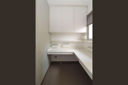 Apartamento à venda com 93m², 2 quartos e 2 vagas Apartamento à venda com 93m², 2 quartos e 2 vagasQuarto de Serviço