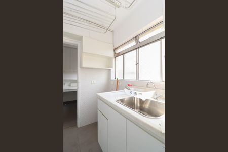 Apartamento à venda com 93m², 2 quartos e 2 vagas Apartamento à venda com 93m², 2 quartos e 2 vagasÁrea de Serviço