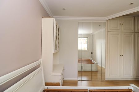 Apartamento à venda com 93m², 2 quartos e 2 vagas Apartamento à venda com 93m², 2 quartos e 2 vagasSuíte 1