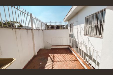 Casa à venda com 120m², 3 quartos e 1 vagaÁrea de Serviço