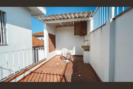 Casa à venda com 120m², 3 quartos e 1 vagaÁrea de Serviço