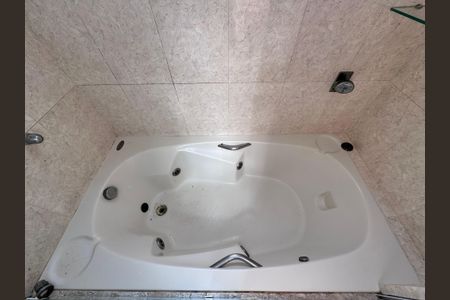 Casa para alugar com 130m², 3 quartos e 2 vagas Casa para alugar com 130m², 3 quartos e 2 vagasSuíte - Banheiro