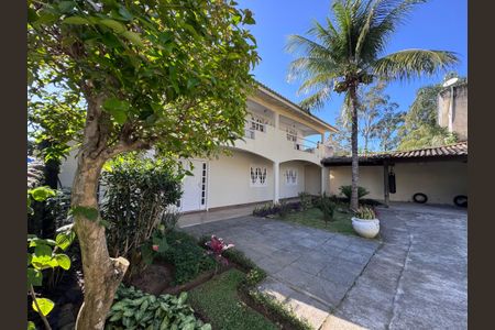 Casa para alugar com 130m², 3 quartos e 2 vagas Casa para alugar com 130m², 3 quartos e 2 vagasÁrea externa