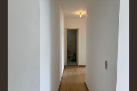 Apartamento à venda com 65m², 2 quartos e 1 vagaCorredor