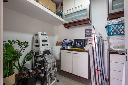 Apartamento à venda com 150m², 2 quartos e 1 vagaÁrea de Serviço - Quarto
