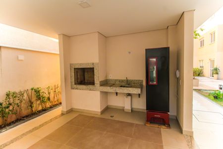 Apartamento para alugar com 33m², 2 quartos e sem vaga Apartamento para alugar com 33m², 2 quartos e sem vagaÁrea comum - Churrasqueira