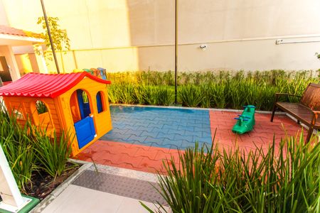 Apartamento para alugar com 33m², 2 quartos e sem vaga Apartamento para alugar com 33m², 2 quartos e sem vagaÁrea comum - Playground