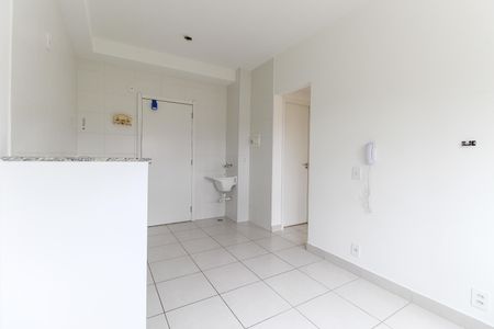Apartamento para alugar com 33m², 2 quartos e sem vaga Apartamento para alugar com 33m², 2 quartos e sem vagaSala