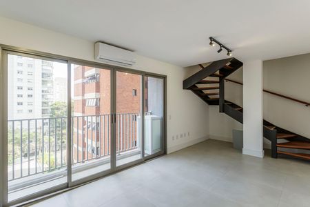 Sala de apartamento para alugar com 2 quartos, 75m² em Indianópolis, São Paulo